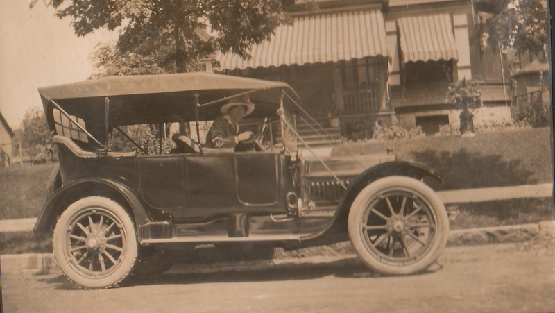 Illustration for article titled Pre-WW2 Family Cars